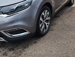 Grau Gebraucht 2015 Renault Espace Intens Van / Kleinbus | 12.000 € (Fairer Preis)