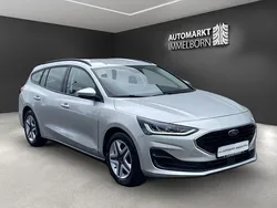 Polarsilber metallic (metallic) Gebraucht 2022 Ford Focus Cool & Connect Kombi | 15.290 € (Guter Preis)