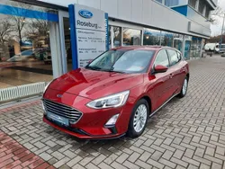 Rot Gebraucht 2018 Ford Focus Titanium Limousine | 15.990 € (Fairer Preis)
