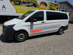 Weiß Gebraucht 2018 Mercedes Vito Van / Kleinbus | 16.000 € (Teuer)