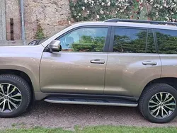 Avantgarde bronzemetallic Gebraucht 2020 Toyota Land Cruiser SUV | 51.490 € (Teuer)