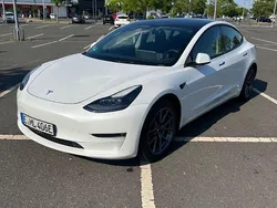 Weiß Gebraucht 2021 Tesla Model 3 Long Range Limousine | 27.000 € (Fairer Preis)