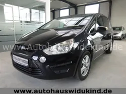 Schwarz Gebraucht 2011 Ford S-MAX Trend Van / Kleinbus | 8.990 € (Teuer)