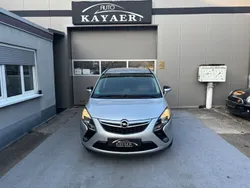 Silber Gebraucht 2016 Opel Zafira Tourer Edition Van / Kleinbus | 9.650 € (Fairer Preis)