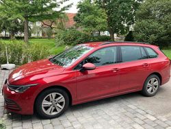 Rot Gebraucht 2021 VW Golf VIII Kombi | 17.900 € (Guter Preis)