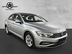 Reflexsilber metallic (metallic) Gebraucht 2019 VW Passat Elegance Limousine | 24.700 € (Guter Preis)