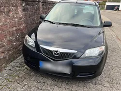 Schwarz Gebraucht 2005 Mazda 2 Kleinwagen | 220 €