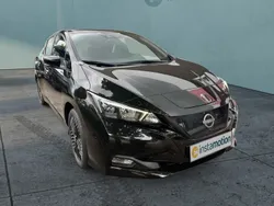Schwarz Gebraucht 2023 Nissan Leaf N-Connecta Kleinwagen | 23.690 €