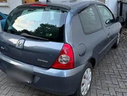 Blau Gebraucht 2010 Renault Clio II Kleinwagen | 700 € (Superpreis)