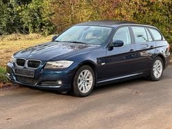 Blau Gebraucht 2011 BMW 318 Kombi | 3.700 € (Superpreis)
