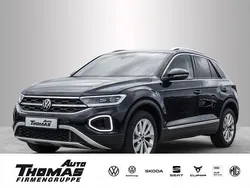 Deep black perleffekt Gebraucht 2024 VW T-Roc Style SUV | 27.980 € (Guter Preis)
