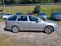 Beige Gebraucht 2010 Skoda Octavia Impuls Edition Kombi | 4.590 € (Guter Preis)