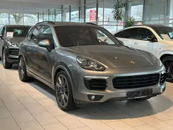 Grau Gebraucht 2016 Porsche Cayenne S Sport SUV | 42.991 € (Fairer Preis)