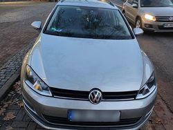 Grau Gebraucht 2015 VW Golf VII Kombi | 6.000 € (Fairer Preis)