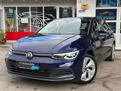 Blau Gebraucht 2020 VW Golf VIII Style Limousine | 17.790 € (Guter Preis)
