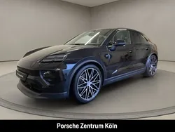 Tiefschwarzmetallic Gebraucht 2024 Porsche Macan SUV | 97.500 € (Superpreis)