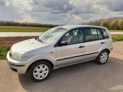 Silber Gebraucht 2005 Ford Fusion Trend Kleinwagen | 3.950 €