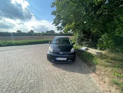 Schwarz Gebraucht 2014 Toyota Aygo Kleinwagen | 5.000 € (Fairer Preis)
