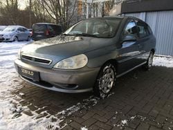 Grau Gebraucht 2002 Kia Rio Limousine | 980 € (Superpreis)