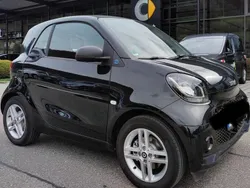 Schwarz Gebraucht 2023 Smart ForTwo Electric Drive Coupé | 14.200 € (Etwas zu teuer)