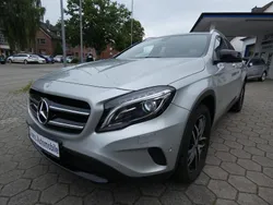 Polarsilber lack Gebraucht 2016 Mercedes GLA250 SUV | 22.990 € (Fairer Preis)