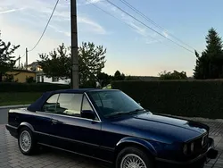 Blau Gebraucht 1991 BMW 318 Cabriolet Cabrio | 15.900 €