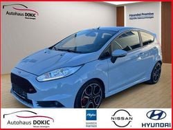 Grau Gebraucht 2016 Ford Fiesta ST200 | 14.990 € (Teuer)
