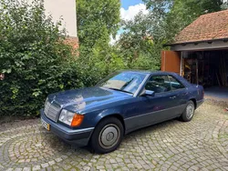 Blau Gebraucht 1992 Mercedes 230 Coupé | 11.900 €