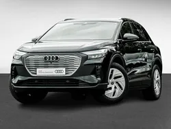 Mythosschwarz metallic Gebraucht 2024 Audi Q4 e-tron SUV | 48.822 € (Teuer)