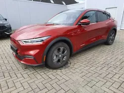 Absolute black Gebraucht 2022 Ford Mustang Mach-E Standard Range SUV | 29.420 € (Fairer Preis)