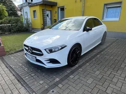 Weiß Gebraucht 2022 Mercedes A250 AMG line Limousine | 29.600 € (Fairer Preis)