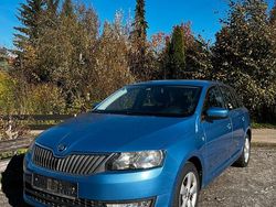 Blau Gebraucht 2015 Skoda Rapid Kleinwagen | 7.250 € (Fairer Preis)