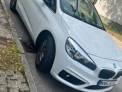 Weiß Gebraucht 2017 BMW 216 Gran Tourer Advantage Van / Kleinbus | 9.000 € (Fairer Preis)