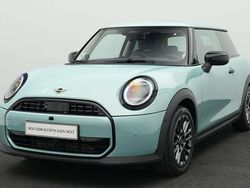 Grün Gebraucht 2024 Mini Cooper Classic Kleinwagen | 28.159 € (Fairer Preis)