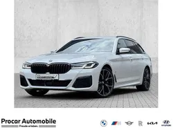 Weiß Gebraucht 2022 BMW 540 M Sport Kombi | 49.790 € (Fairer Preis)