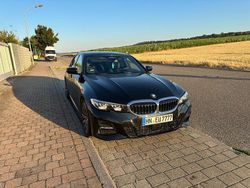 Schwarz Gebraucht 2021 BMW 320 M Sport Limousine | 29.000 € (Guter Preis)