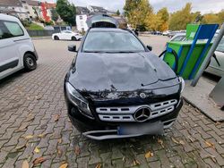 Schwarz Gebraucht 2018 Mercedes GLA180 SUV | 15.900 € (Guter Preis)