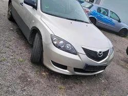 Braun Gebraucht 2006 Mazda 3 Limousine | 499 € (Guter Preis)