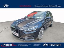 Abyss black / mic Gebraucht 2024 Hyundai i30 Advantage Kombi | 26.960 € (Fairer Preis)