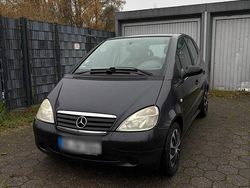 Grau Gebraucht 1999 Mercedes A140 Limousine | 900 € (Guter Preis)
