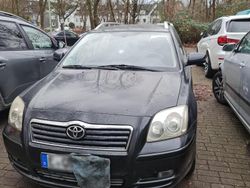 Schwarz Gebraucht 2006 Toyota Avensis Kombi | 4.500 € (Etwas zu teuer)
