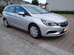 Silber Gebraucht 2019 Opel Astra Edition Kombi | 9.990 € (Etwas zu teuer)