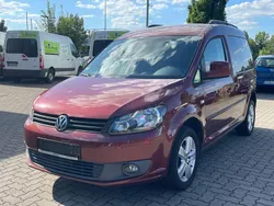 Rot Gebraucht 2011 VW Caddy Trendline Van / Kleinbus | 6.900 € (Teuer)