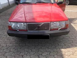 Rot Gebraucht 1992 Volvo 940 Limousine | 3.440 €