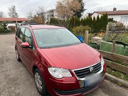 Rot Gebraucht 2009 VW Touran Van / Kleinbus | 2.750 € (Guter Preis)