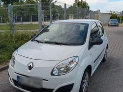 Weiß Gebraucht 2008 Renault Twingo Authentique Kleinwagen | 2.000 € (Fairer Preis)