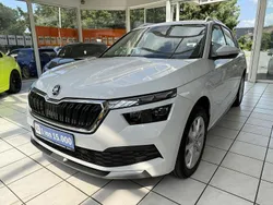 Moonweiss metallic (metallic) Gebraucht 2020 Skoda Kamiq Style SUV | 22.990 € (Fairer Preis)