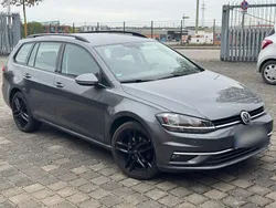 Grau Gebraucht 2019 VW Golf VII Kombi | 8.880 € (Fairer Preis)