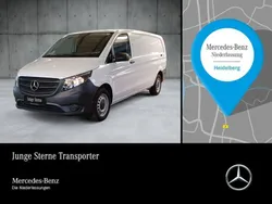 Weiß Gebraucht 2024 Mercedes Vito Van / Kleinbus | 37.580 € (Teuer)