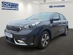 Grau Gebraucht 2017 Kia Niro Edition 7 SUV | 16.500 € (Etwas zu teuer)